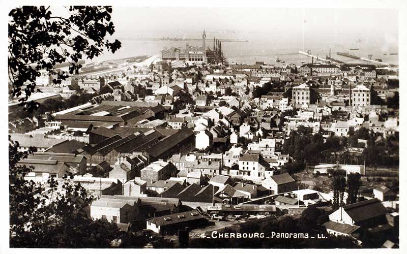 4 - CHERBOURG - Panorama.- Carte postale, éd. LL. (AD Manche. Série FI).