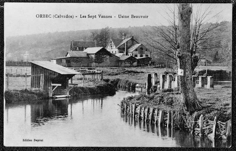 moulin à blé, puis filature de laine, puis moulin à farine, puis scierie