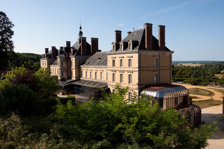 demeure et siège du Sanctuaire de Montligeon dit Palais des chapelains