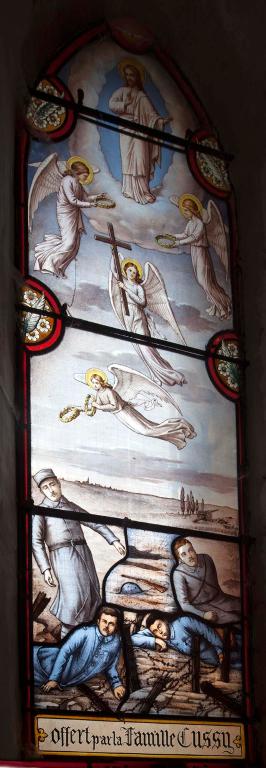 ensemble de 3 verrières figurées et décoratives commémoratives de la guerre de 1914-1918 : Soldats dans un paysage désolé (baies 5, 8, 10)