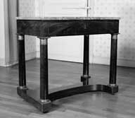 table en cabaret de style Empire