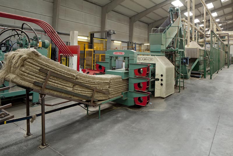 usine de préparation de produits textiles : usine de teillage de lin Teillage Vandecandelaere et peignage Linafil