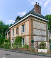 Les maisons de la rue Naguet de Saint-Vulfran de Villequier