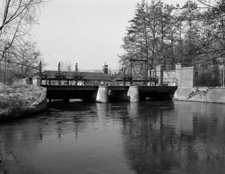 fonderie-forge-laminoir-matinet des Fonderies de Romilly puis verrerie des Verreries de Romilly, dite usine de Perpignan