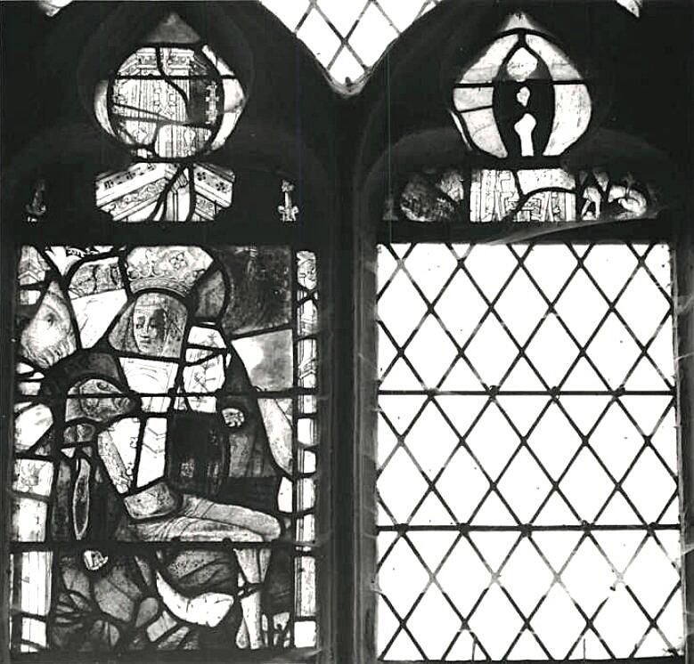 verrière : Vierge de Pitié (baie 22)