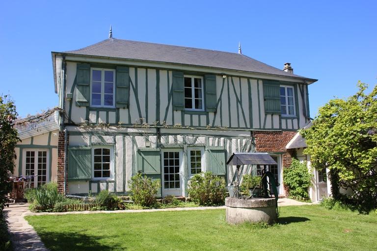 Les longères ou chaumières en pan de bois de Honguemare-Guenouville