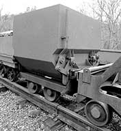 matériel de transport ferroviaire pour convoyer le ballast ou le gravier dite ballastière