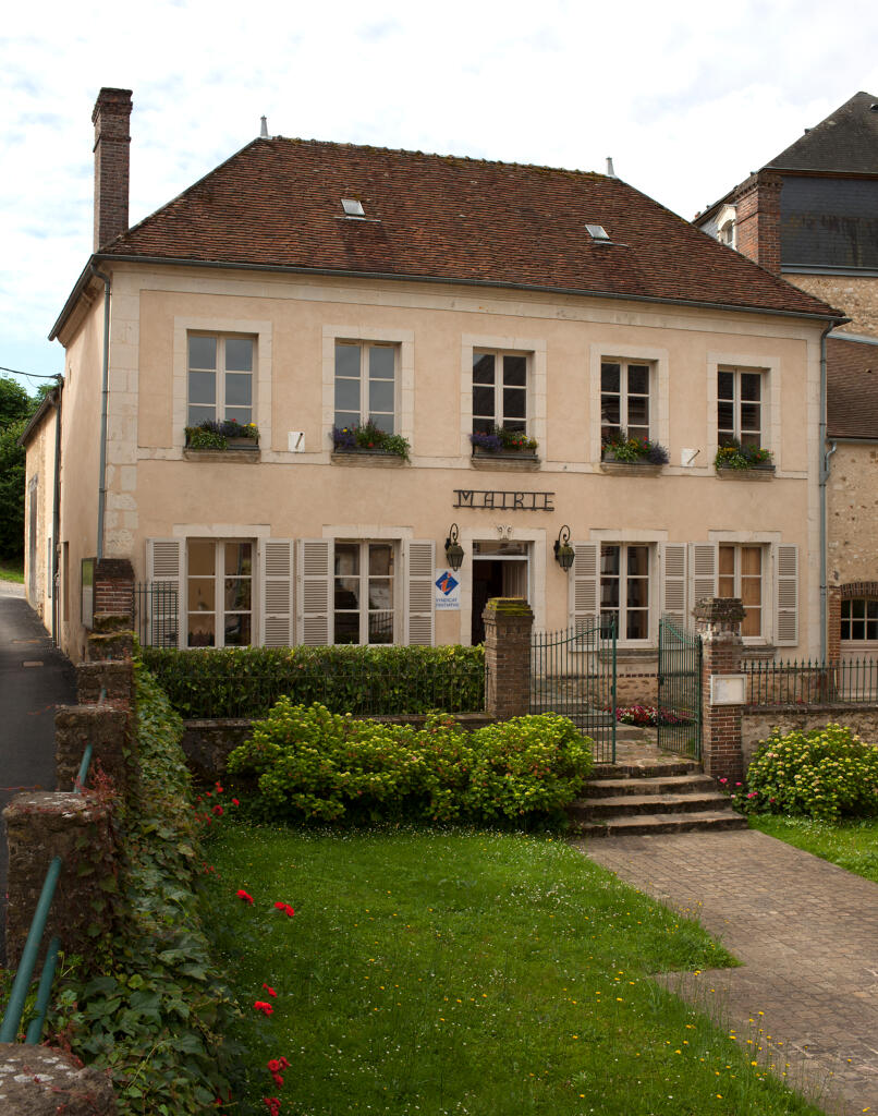 le bourg de La Chapelle-Montligeon