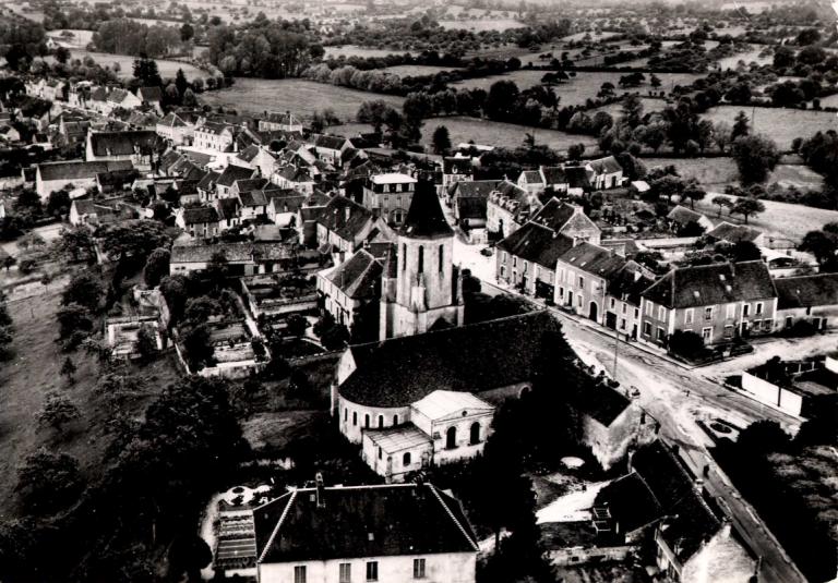 le bourg de Mauves-sur-Huisne