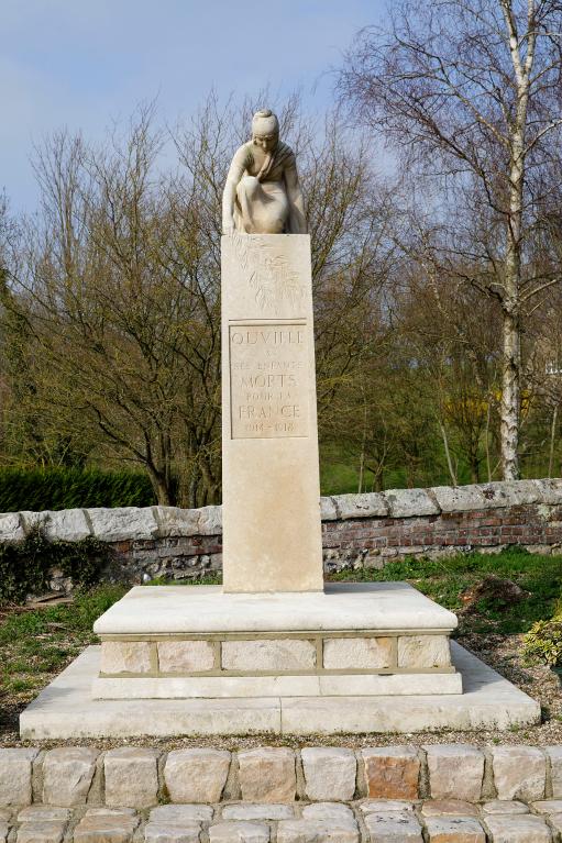 monument aux morts de la guerre de 1914-1918 : Marianne en deuil