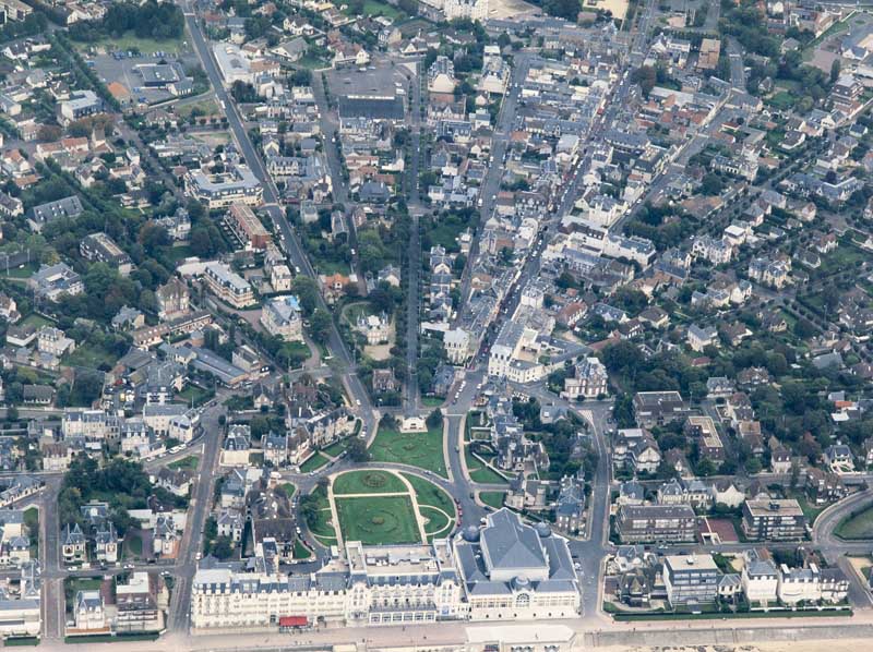 présentation de la commune de Cabourg