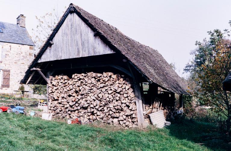 La céramique industrielle dans le Bessin (Calvados) et le département de la Manche : les poteries