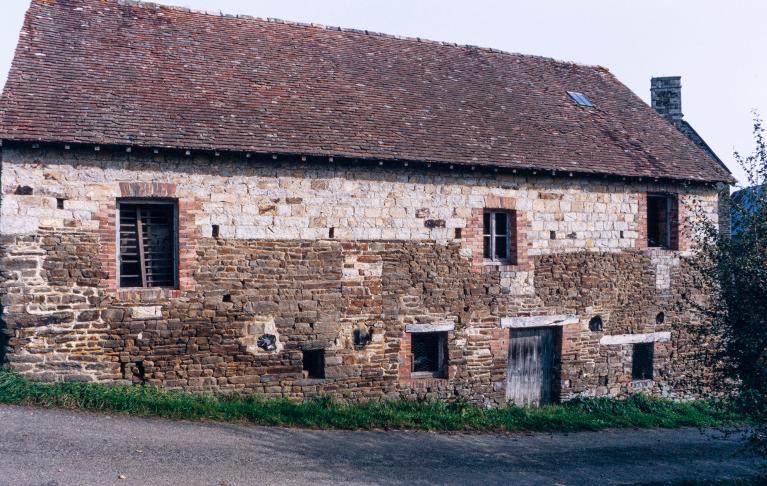 La céramique industrielle dans le Bessin (Calvados) et le département de la Manche : les poteries