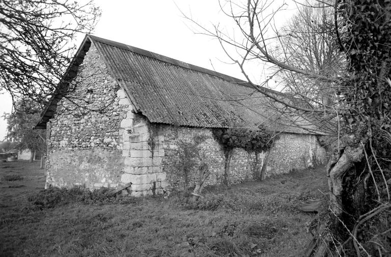 propriété, dite manoir de la Cour l'Abbé, actuellement maisons