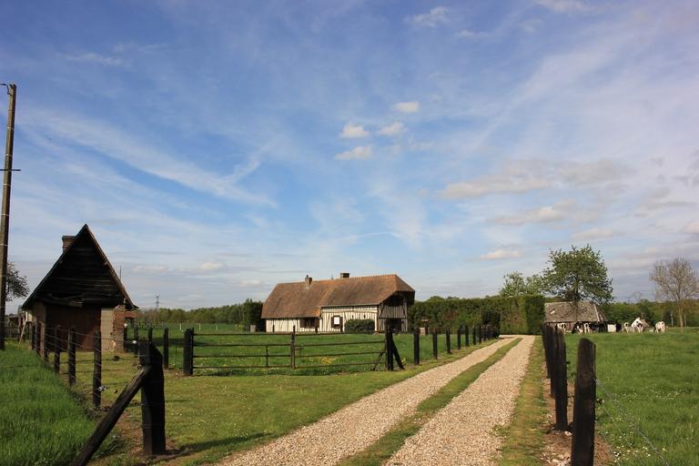 Les maisons et fermes de Honguemare-Guenouville