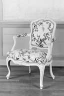 ensemble de 4 fauteuils en cabriolet de style Louis XV
