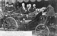 CHERBOURG - Voyage Présidentiel Le Président M. R Poincaré, M. Pichon, M. Mahieu, le Général Beaudemoulin écoutant la « Marseillaise ».- Carte postale. (AD Manche. Série FI).