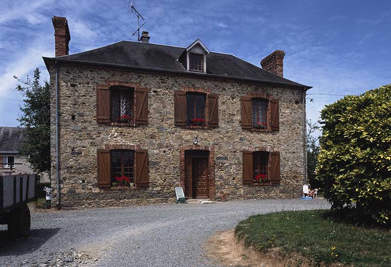 ferme, actuellement maison