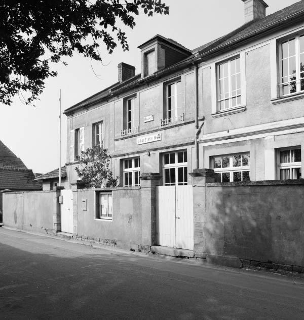 mairie, école primaire (école mixte)