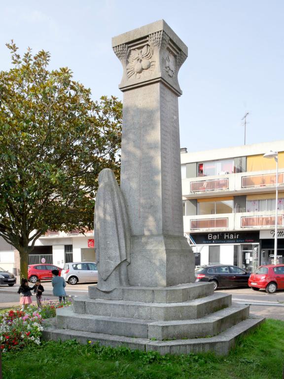 monument aux morts de la guerre de 1914-1918 : Le Retour au foyer