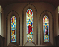 ensemble de 3 verrières à personnages : Sacré-Coeur, Saint Pierre, Sainte Geneviève de Paris