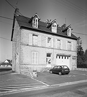 mairie, école, maison