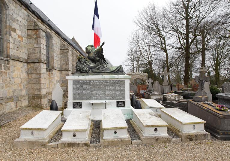 monument aux morts de la guerre de 1914-1918 : Les Saints de la Patrie