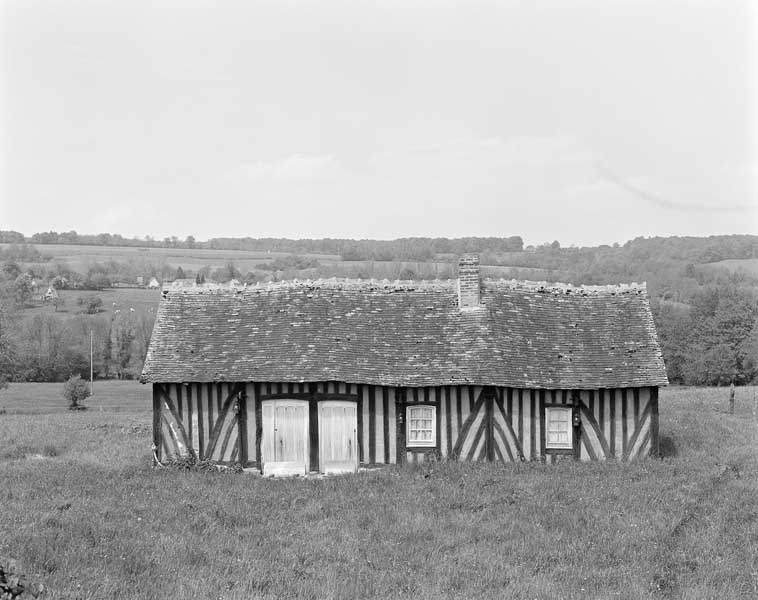 les maisons et fermes de Neauphe-sur-Dive