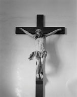 statue : Christ en croix