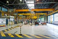 Centre montage véhicules industriels (montage des Midlum), dit Bâtiment H, vue intérieure : début de la ligne de montage.
