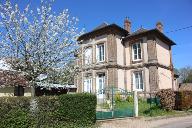 mairie-école, actuellement maison