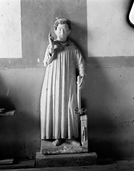 statue (petite nature) : saint Claude