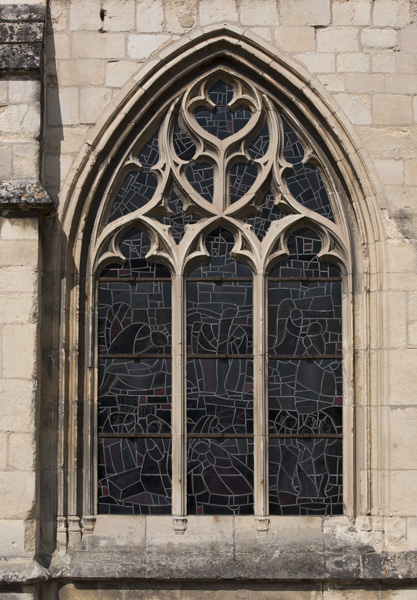 église paroissiale Saint-Georges-du-Château, puis magasin de munitions, actuellement salle d'exposition