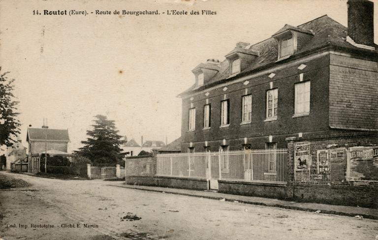 maison, puis presbytère, puis école de filles (détruit)