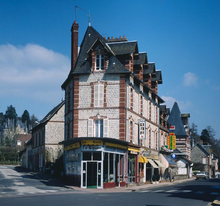 les hôtels de voyageurs de Tessé-la-Madeleine