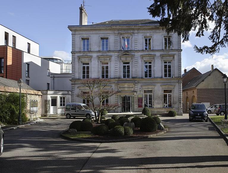banque de France, puis mairie