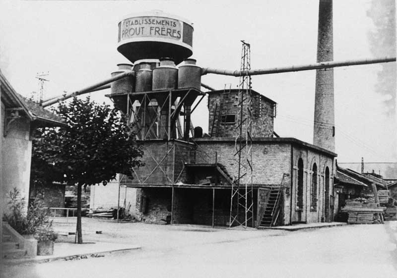 scierie Prout, puis Scierie Prout Frères, actuellement Maisons France Confort