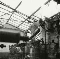 Usine de la Promenade du Fort, destruction de 1944 : partie de l'atelier de fabrication n°1.- Photographie ancienne, 1944. (Collection particulière Filt).
