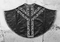 ensemble d'une chasuble, d'un voile de calice, d'une bourse de corporal et d'une étole