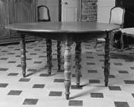 table à manger à volets
