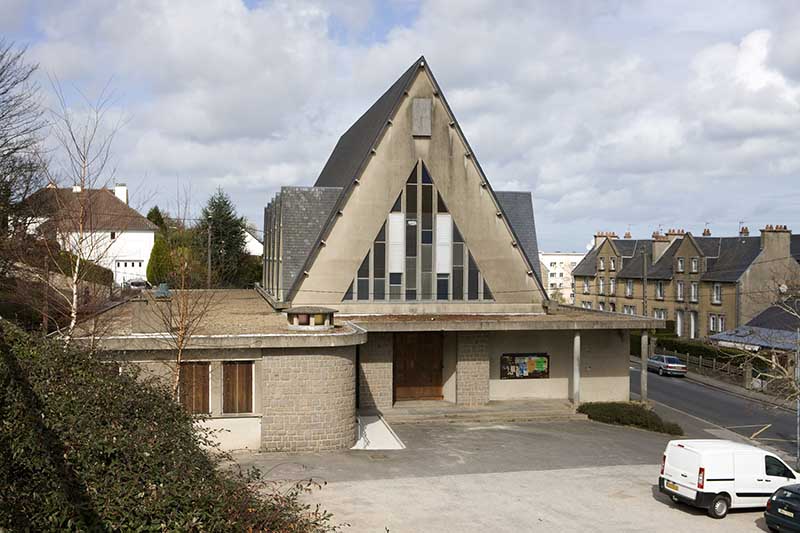 église Sainte-Marie-Madeleine Postel actuellement gymnase