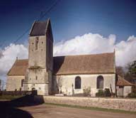 Montreuil - Beauvais. Eglise paroissiale Saint-Aubin. Elévation extérieure sud.
