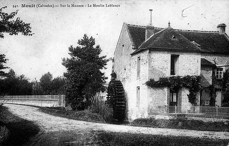 moulin à blé dit le Grand moulin, actuellement maison