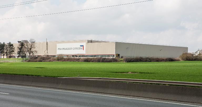 usine de produits explosifs dite pyrotechnie de Cormelles, puis usine d'armes des Aciéries de Pompey, puis usine de construction automobile Citroën, puis Peugeot PSA