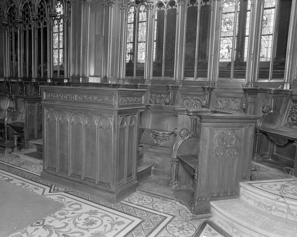 ensemble du mobilier de la basilique Notre-Dame
