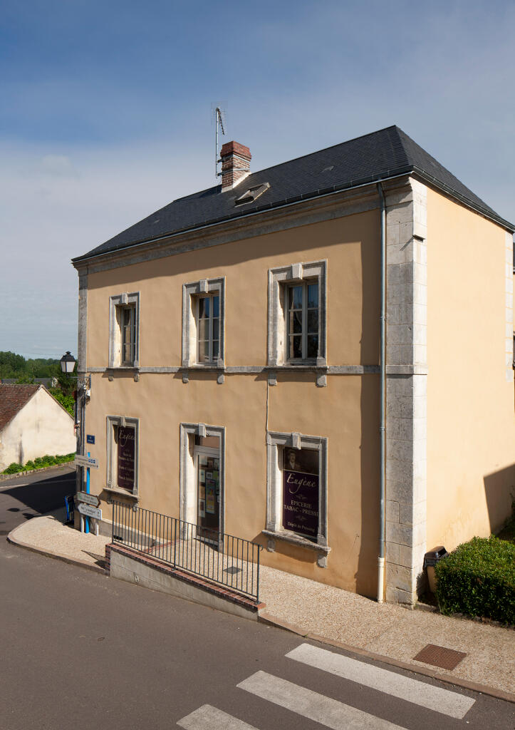 le bourg de La Chapelle-Montligeon