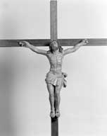statue : Christ en croix