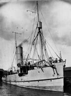 bateau remorqueur : remorqueur de mer dit MASTODONTE