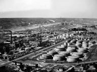 raffinerie de pétrole de la Société Maritime des Pétroles, puis Société des Pétroles Jupiter, puis Shell, puis Pétroplus