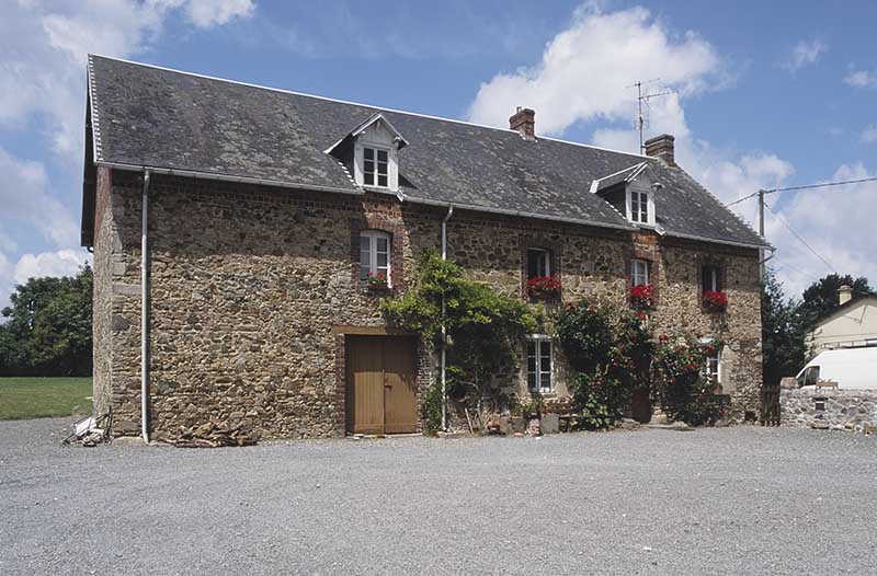 ferme, actuellement maison